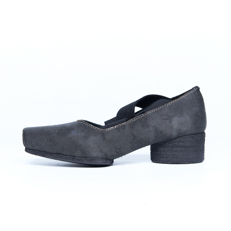 Women’s block heel court shoe with soft suede upper and balanced heel structure developed for OEM ODM footwear projects